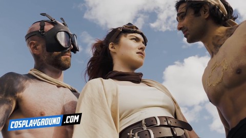 Furiosa e le sue tre amiche bisessuali, Sophia Locke, Madi Collins e Alison Rey, si scatenano.